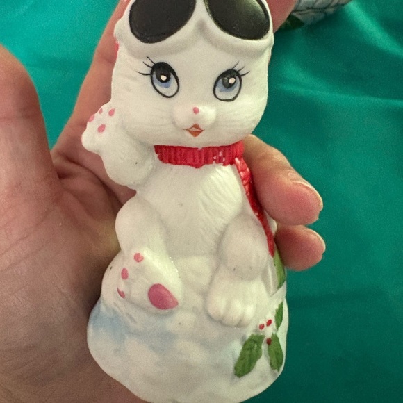 Vintage Jasco Porcelain Bisque Critter Collection Christmas SNOW BUNNY Bell - Picture 4 of 4